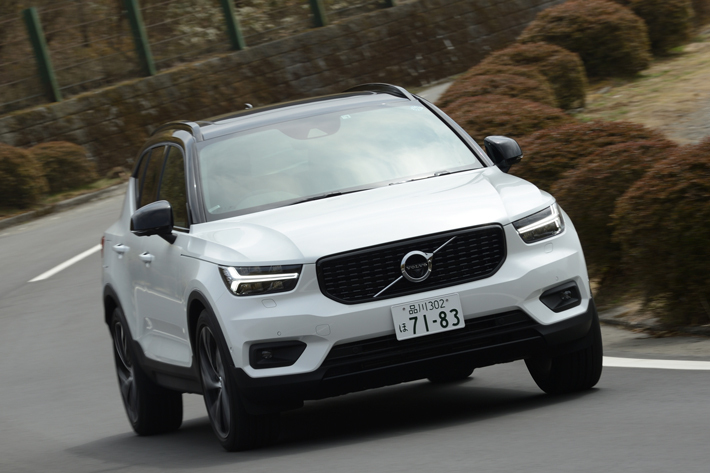 ボルボ XC40 T5 AWD R-DESIGN 1ST EDITION