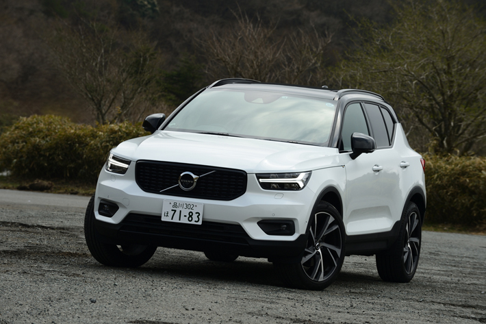 ボルボ XC40 T5 AWD R-DESIGN 1ST EDITION