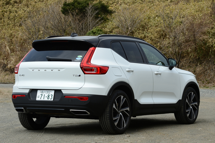 ボルボ XC40 T5 AWD R-DESIGN 1ST EDITION