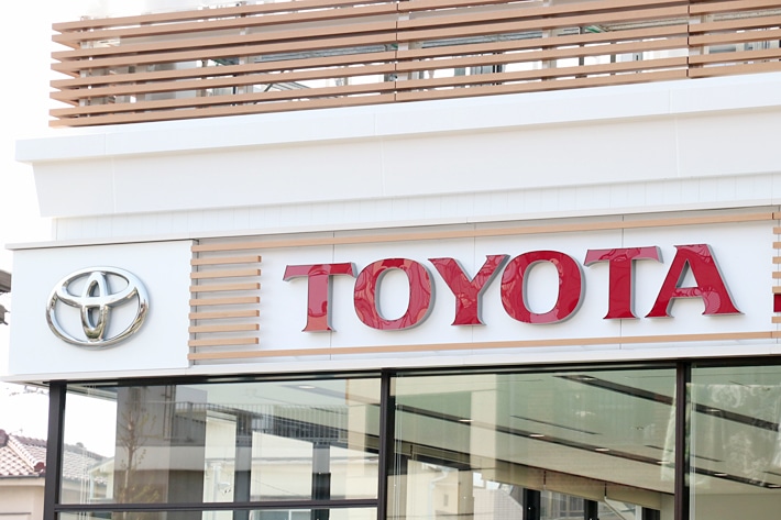 トヨタ一強路線はコロナ禍でも変わらず！ 国産メーカー8社ある中でなぜ 