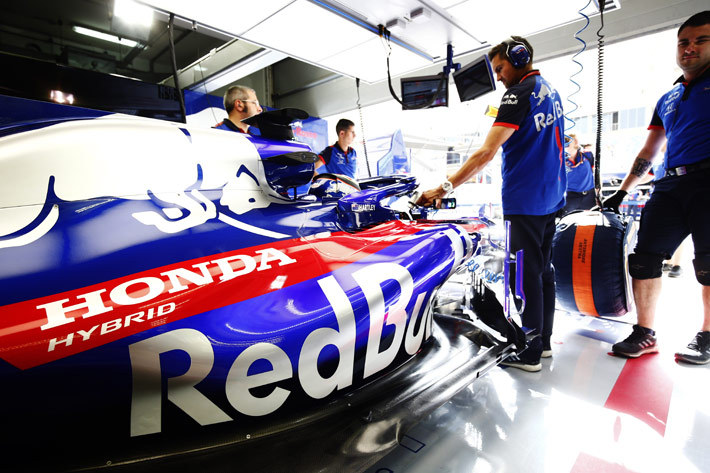 Red Bull Toro Rosso Honda（レッドブル・トロロッソ・ホンダ）／F1 第2戦 バ―レーンGP（予選）