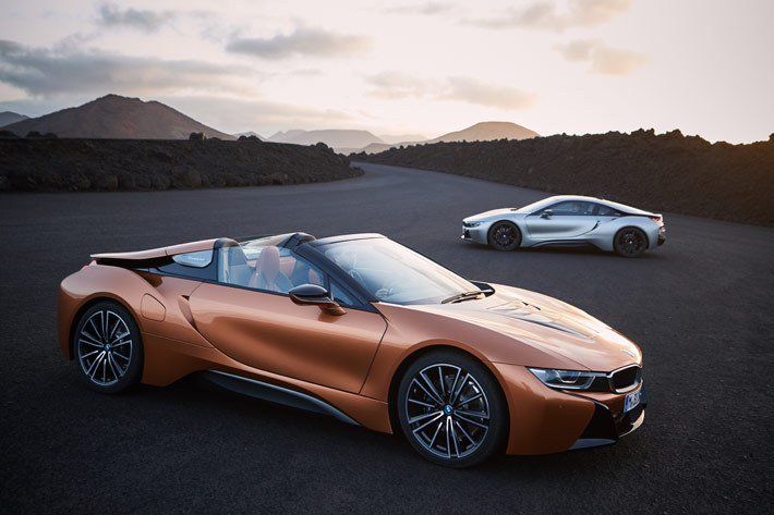 BMW 新型 i8クーペと新型 i8ロードスター