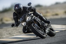 新型トライアンフスピードトリプル（Triumph Speed Triple RS）