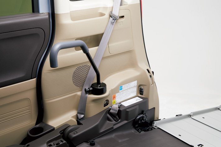 ホンダ N-BOX スロープ仕様