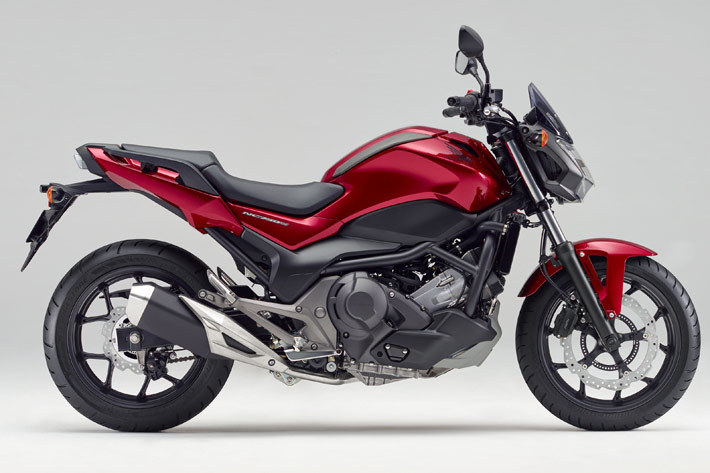 ホンダ NC750S Dual Clutch Transmission キャンディークロモスフィアレッド