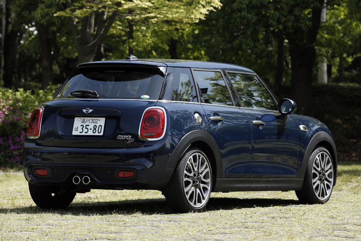 Mini それは触れるたびにワクワクさせてくれる存在 1 2 徹底検証 18年新型車種ー試乗レポート Mota Mini それは触れるたびにワクワクさせてくれる存在 1 2 徹底検証 18年新型車種ー試乗レポート Mota