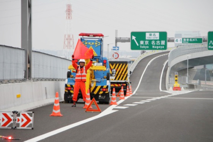 パンク ガス欠 Gwに高速道路で起こるトラブル1位は 業界先取り 業界ニュース 自動車ニュース22国産車から輸入車まで Mota