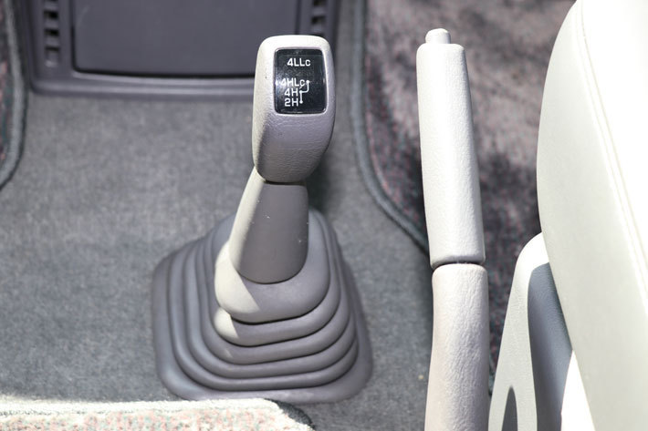 三菱 デリカスペースギア 価格 車種カタログ情報 新車 中古車見積もりなら Mota