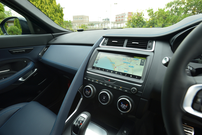 JAGUAR E-PACE（ジャガー Eペイス） R-DYNAMIC SE 2.0L P250