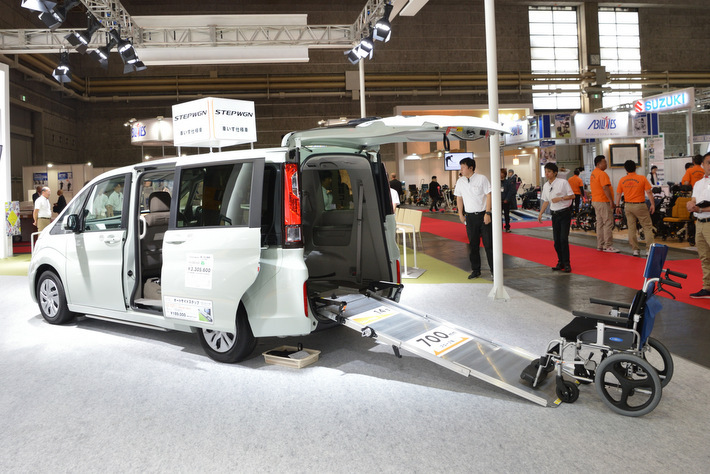 ホンダ ステップワゴン 車いす仕様車