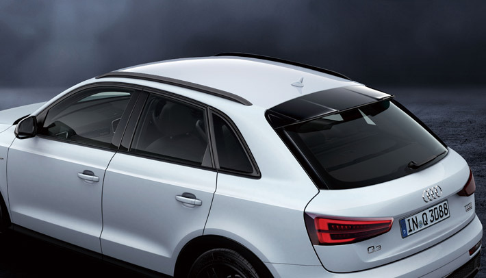 アウディ Q3 Sライン コンペティション