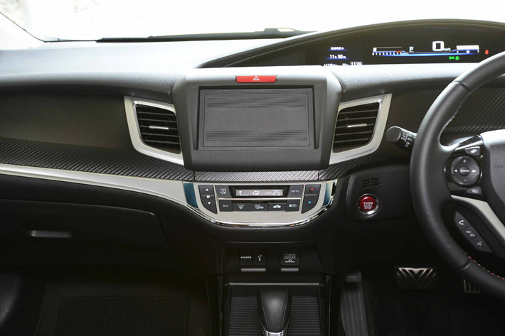 ホンダ ジェイド RS ホンダセンシング／2018年5月マイナーチェンジモデル