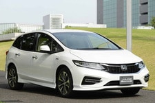 ホンダ ジェイド ハイブリッド X ホンダセンシング／2018年5月マイナーチェンジモデル