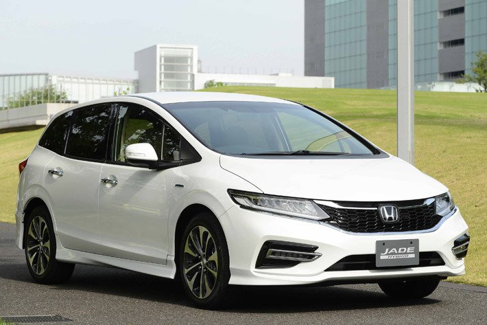 ホンダ ジェイド ハイブリッド X ホンダセンシング／2018年5月マイナーチェンジモデル