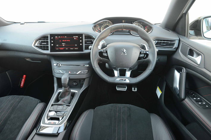 プジョー 308 GT BlueHDi