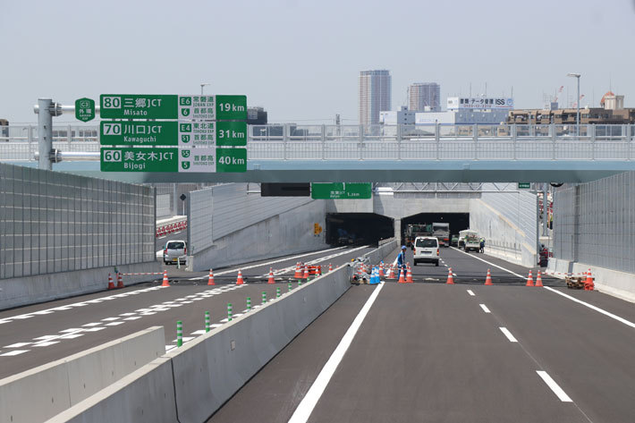 ［外環道・高谷JCT～市川南IC間］[2018年5月15日(火)／東京外かく環状道路(外環道：三郷南IC～高谷JCT間：2018年6月2日開通予定) 報道陣向け現場公開]