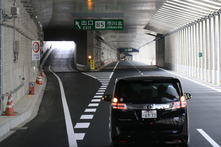 ［外環道・市川北IC付近］[2018年5月15日(火)／東京外かく環状道路(外環道：三郷南IC～高谷JCT間：2018年6月2日開通予定) 報道陣向け現場公開]