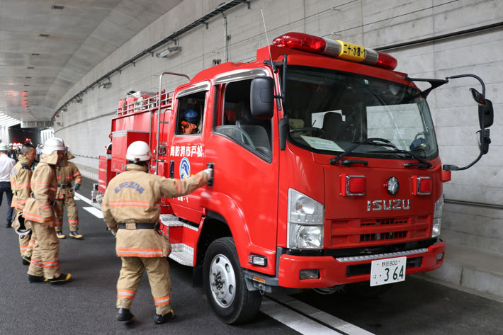 市川市域 消防訓練／防災施設[2018年5月15日(火)／東京外かく環状道路(外環道：三郷南IC～高谷JCT間：2018年6月2日開通予定) 報道陣向け現場公開]