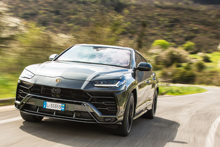 ランボルギーニ 新型ウルス 試乗 本格的なオフロードパフォーマンスを備えた猛牛のsuv 2 2 徹底検証 18年新型車種ー試乗レポート Mota