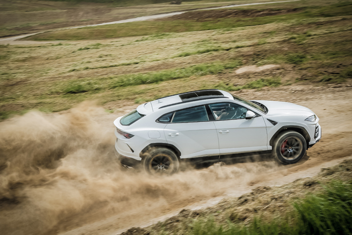 ランボルギーニ 新型ウルス