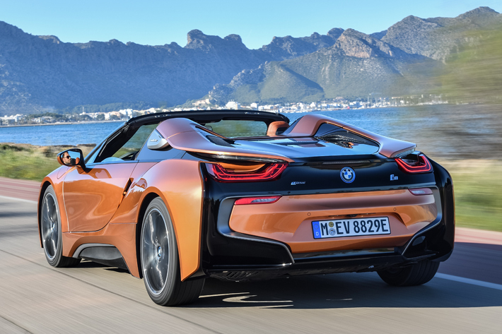 BMW i8ロードスター