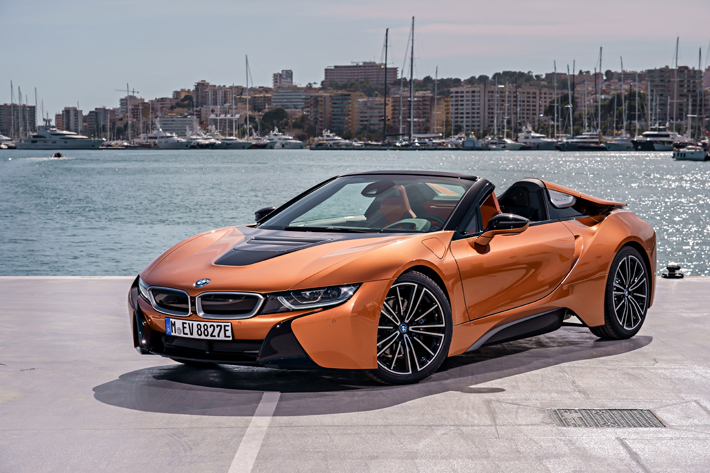 BMW i8ロードスター