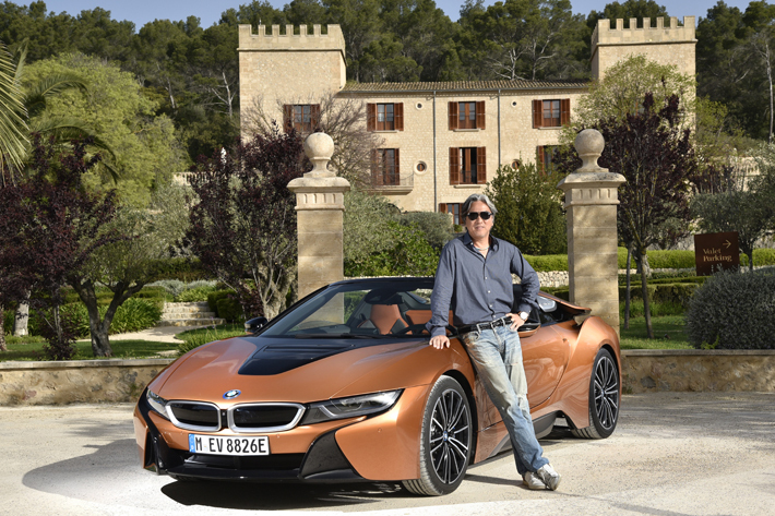 BMW i8ロードスター