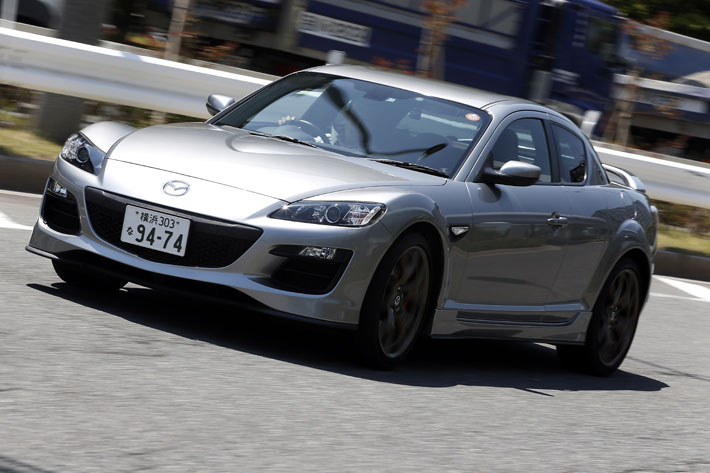最後のロータリーエンジン搭載車 マツダ Rx 8を画像で見る 19年 ロータリーエンジンに何らかの動きあり フォトギャラリー Mota 最後のロータリーエンジン搭載車 マツダ Rx 8を画像で見る 19年 ロータリーエンジンに何らかの動きあり フォトギャラリー Mota