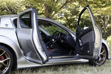 観音開きドアを採用していた国産車3選！ 乗降性や積載性に優れたモデルを紹介