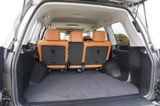 レクサス LX570（2列シート・5人乗り）