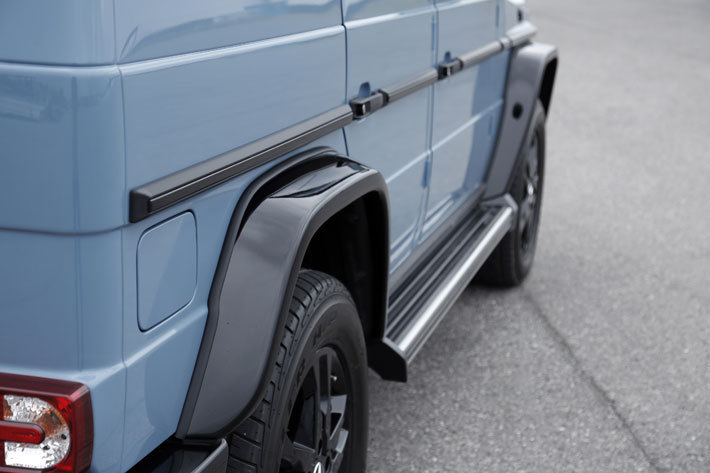 メルセデス・ベンツ Gクラス(ゲレンデヴァーゲン／W463型)「G350d ヘリテージエディション」[日本限定463台／写真のボディカラー「プロフェッショナルブルー」は限定160台]