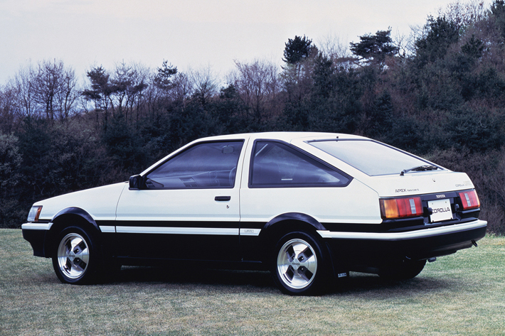 “ハチロク（AE86）”こと、トヨタ カローラレビン