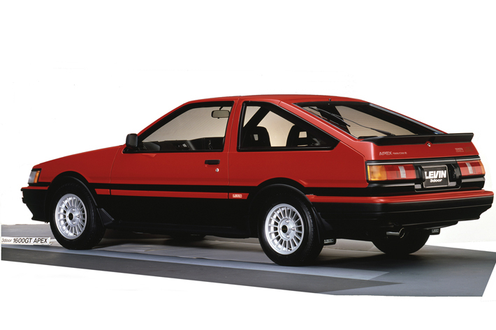 “ハチロク（AE86）”こと、トヨタ カローラレビン