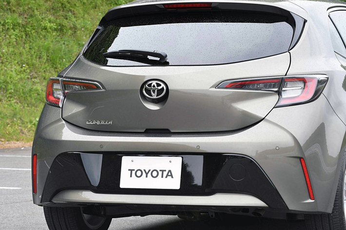 トヨタ カローラスポーツ 1.2リッターターボ