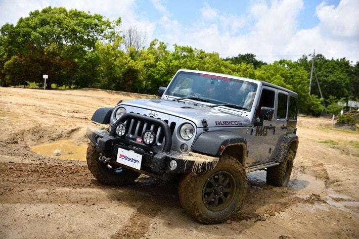 装着タイヤ：BFGoodrich マッドテレインT/A　KM3