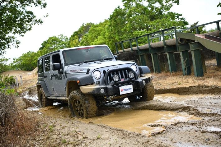 装着タイヤ：BFGoodrich マッドテレインT/A　KM3