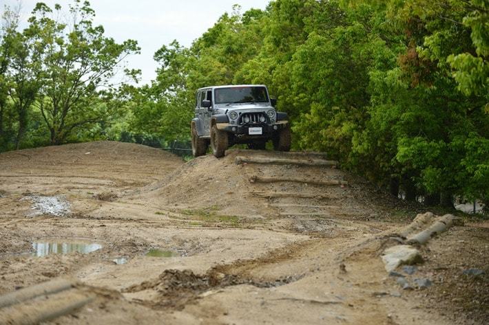 装着タイヤ：BFGoodrich マッドテレインT/A　KM3