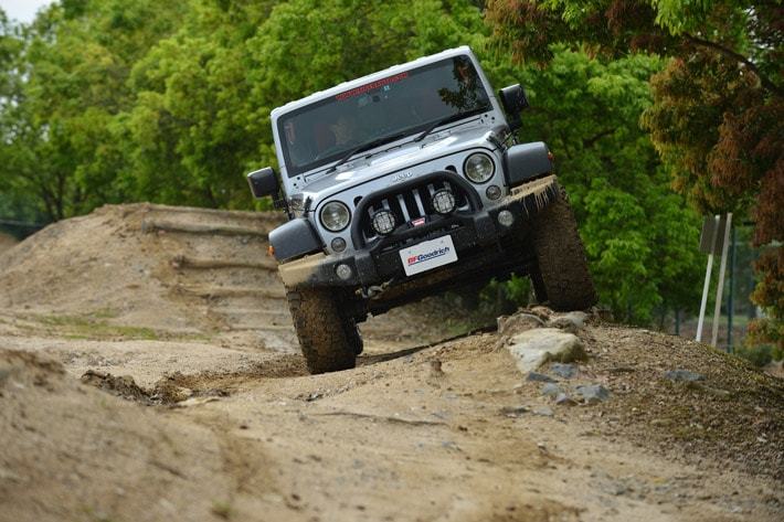 装着タイヤ：BFGoodrich マッドテレインT/A　KM3