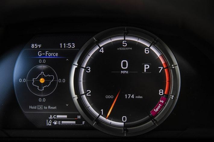 レクサス ES350 FSport｜内装色：Flare Red（Hadori）