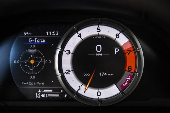 レクサス ES350 FSport｜内装色：Flare Red（Hadori）