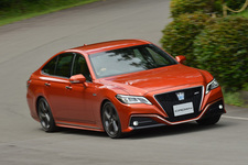 トヨタ 新型クラウン（プロトタイプ）