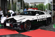 栃木県警に納車された日産 GT-Rのパトカー