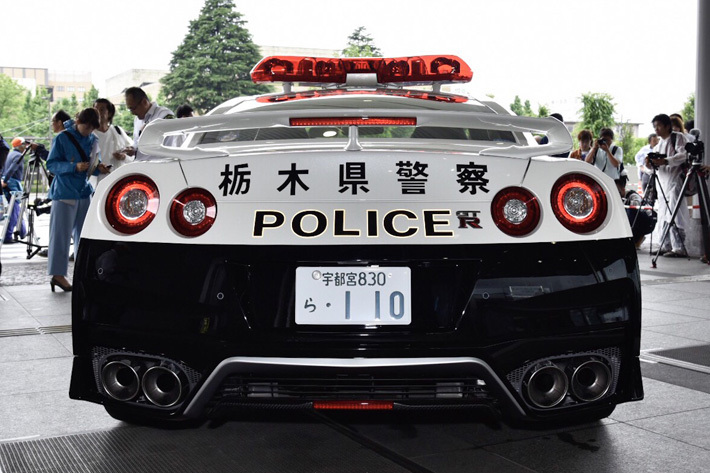 栃木県警に納車された日産 GT-Rのパトカー