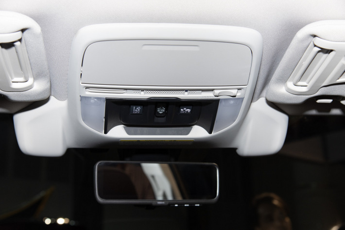 スバル 新型フォレスター