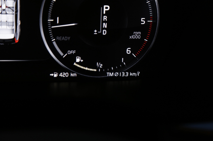 ボルボ XC60 D4 インスクリプション 長距離試乗レポート／飯田裕子