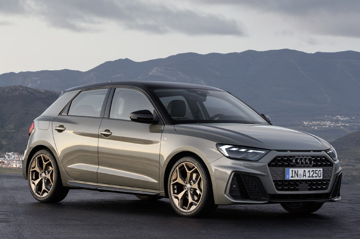 アウディ 新型 A1スポーツバック