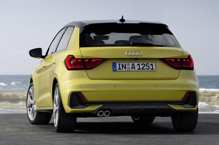 アウディ 新型 A1スポーツバック