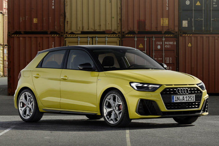 アウディ 新型 A1スポーツバック