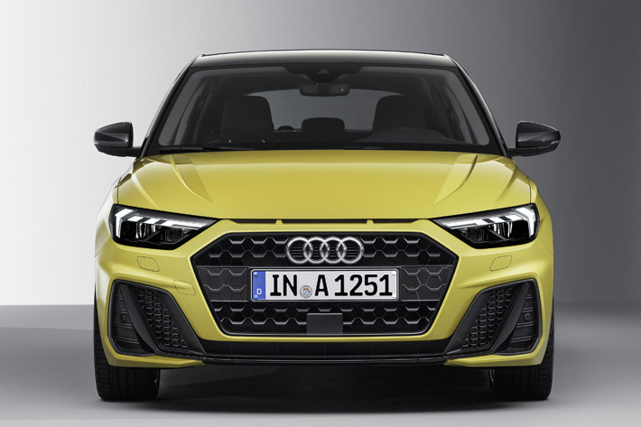 アウディ 新型 A1スポーツバック