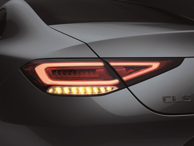 メルセデスベンツ新型CLS　リヤコンビネーションランプ